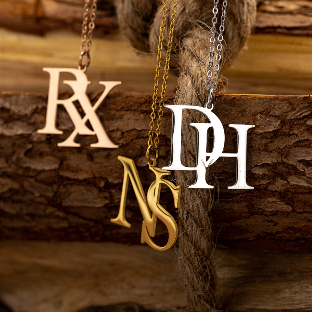 Couples Custom Initial Letter  - Birth Flower Necklace 评论和价格